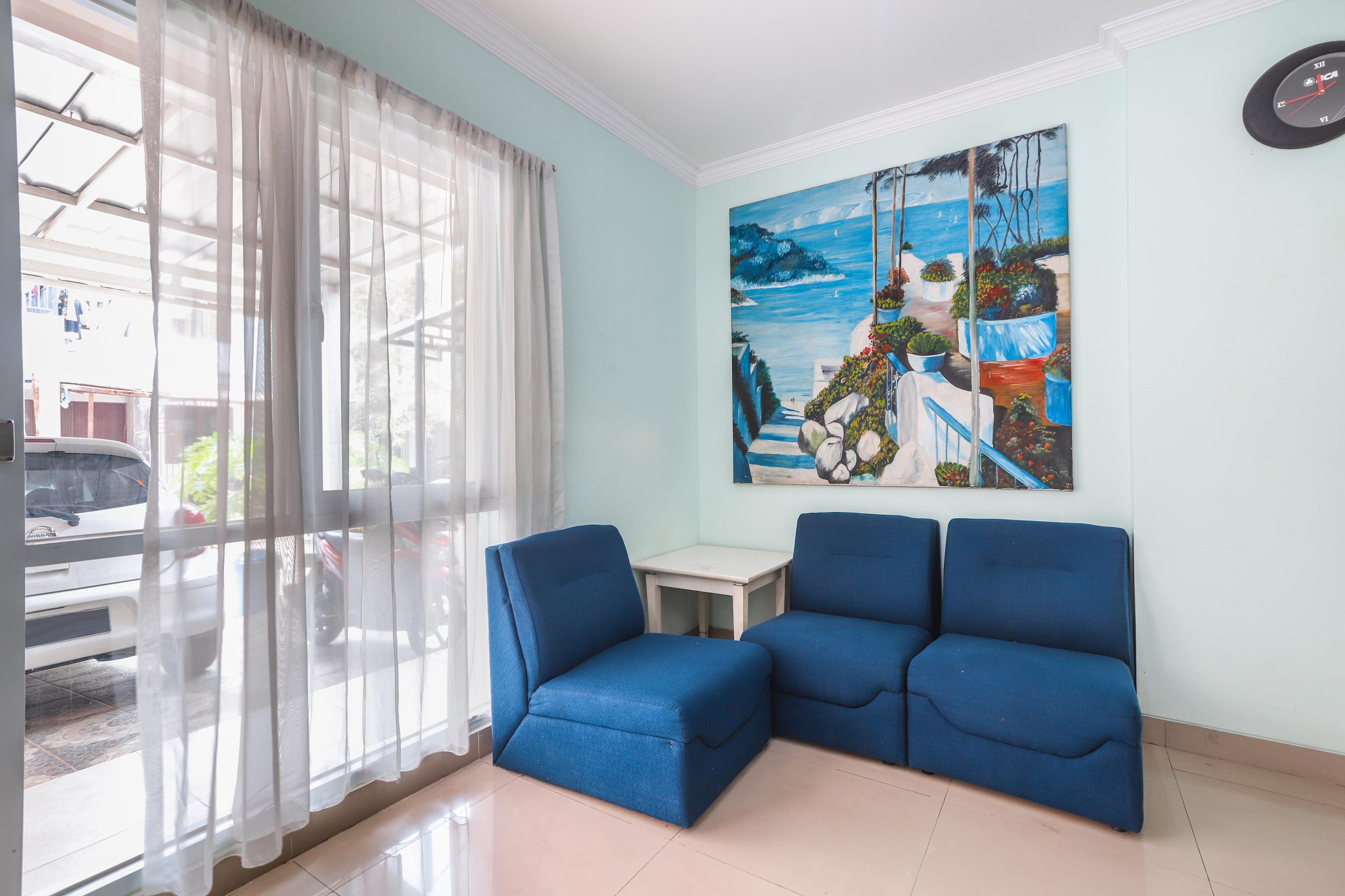 Oyo 1551 Studento Guest House Тангеранг Экстерьер фото